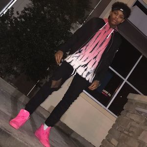 Meet your Posher, Amar