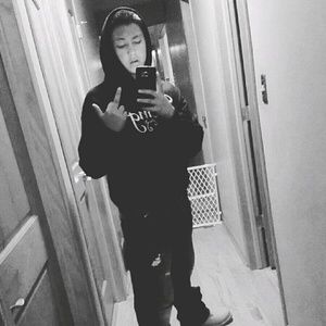 Meet your Posher, Angelo