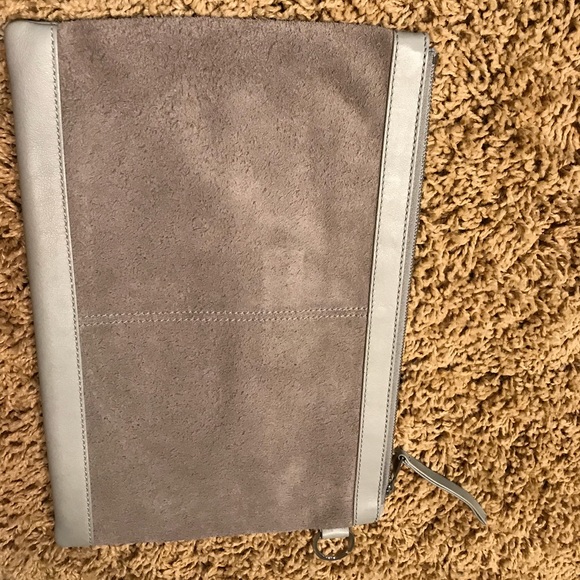 Balensiaga - Picture 3 of 3