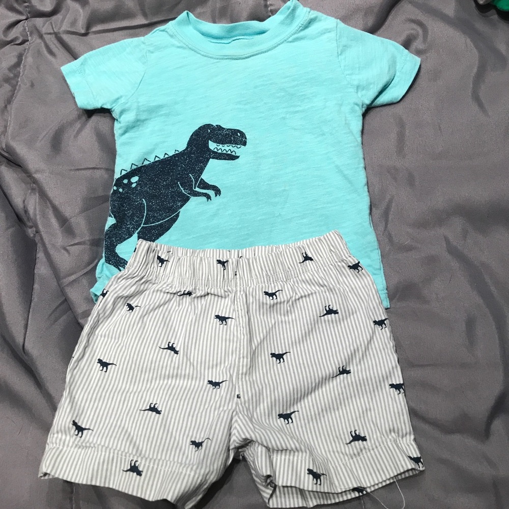 Carter’s Two-Piece Set - 9 Months