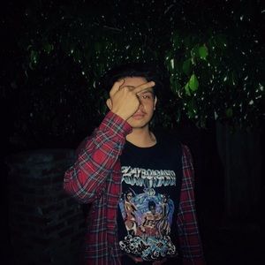 Meet your Posher, Julian