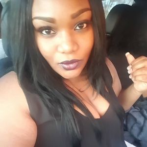 Meet your Posher, Raquel