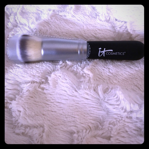 Sephora Makeup Heavenly Luxe Flat Top Buffing Brush Poshmark