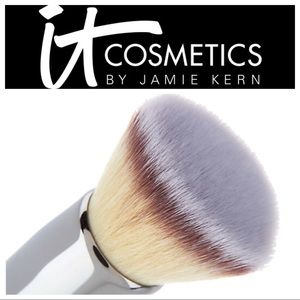 🆕Heavenly Luxe Flat Top Buffing Brush