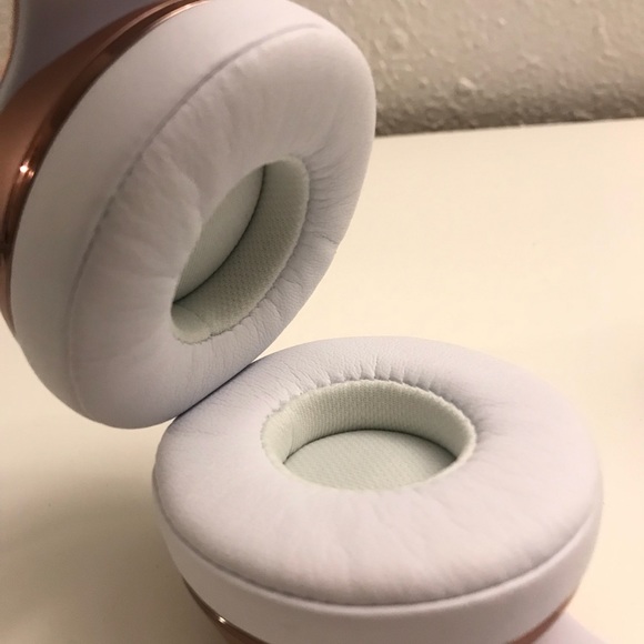 Beats solo3 special edition; #rosegold - Picture 7 of 8