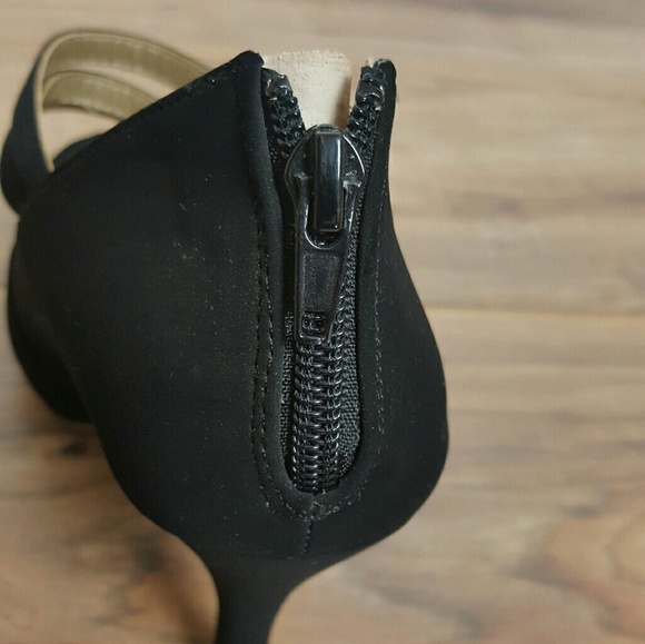 faux Suade High Heels anckle strap. - Picture 6 of 6