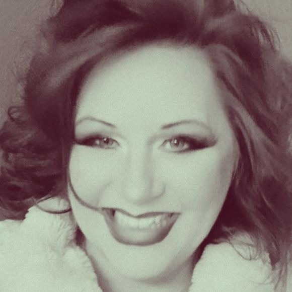 Meet your Posher, Carla - Picture 1 of 1