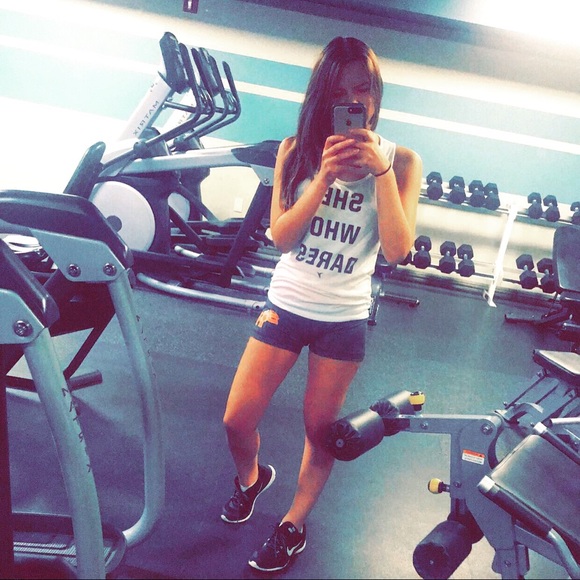 Meet your Posher, Chloe - Picture 8 of 8