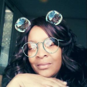 Meet your Posher, Christine