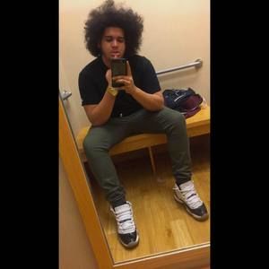 Meet your Posher, Fredis