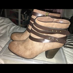 MADDEN GIRL BOOTIE SZ 9