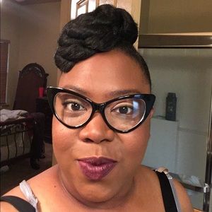 Meet your Posher, Chassidy