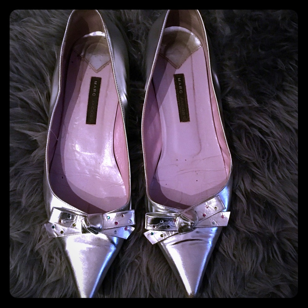 Marc Jacobs Leather flat w/ crystal bow -Sz 10.5