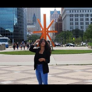 Meet your Posher, Pa ying