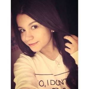 Meet your Posher, Daniela