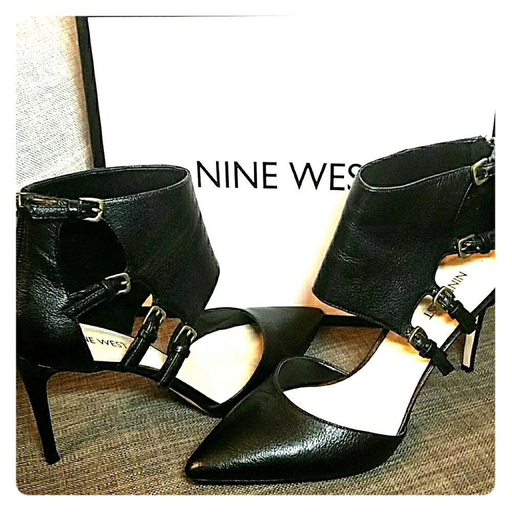 Nine West Leather Pumps