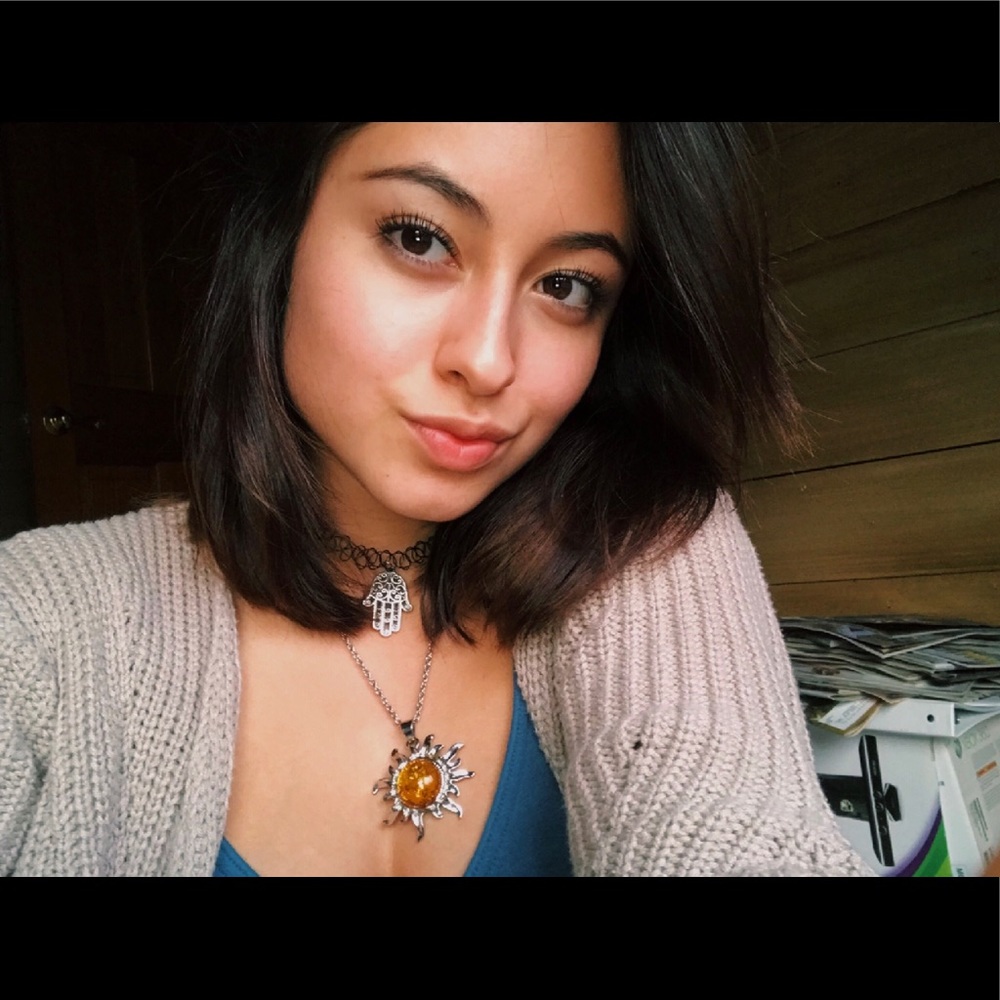 Meet your Posher, April