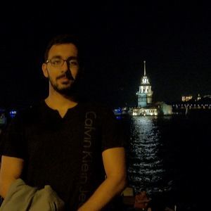 Meet your Posher, Emre