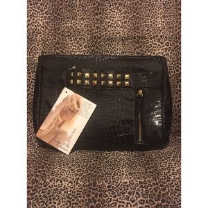 ❤️5for20❤️NEW! Studded Clutch