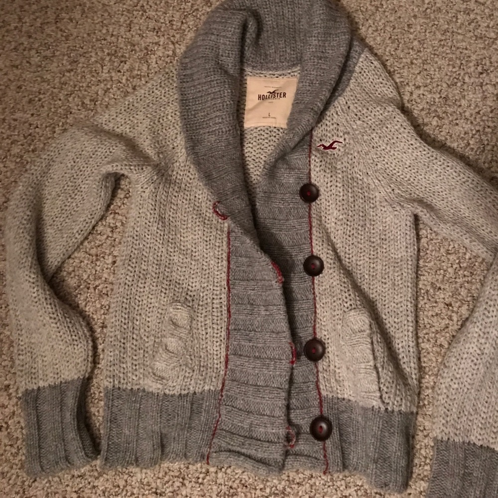 Size L Grey Sweater