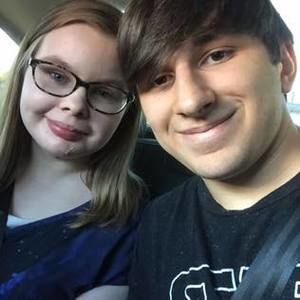 Meet your Posher, Halley