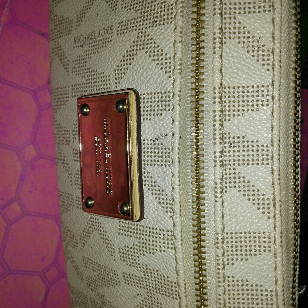 M.K Wrists Purse