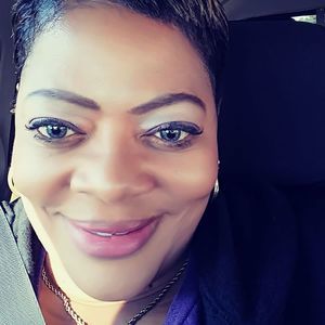 Meet your Posher, Renee