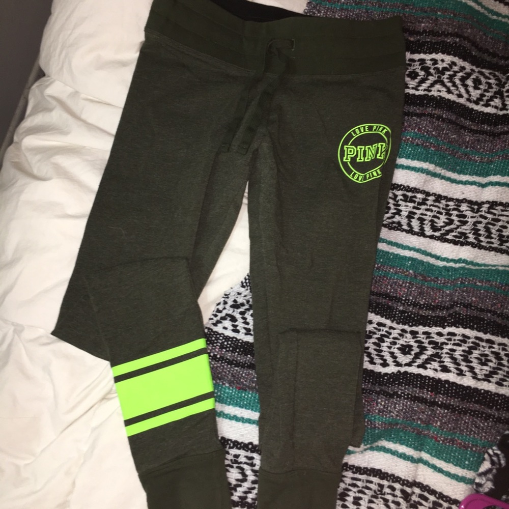 Leggings from pink