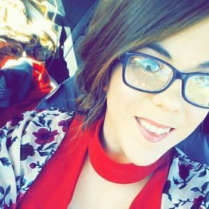 Meet your Posher, Kasey