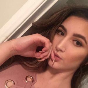 Meet your Posher, Celeste