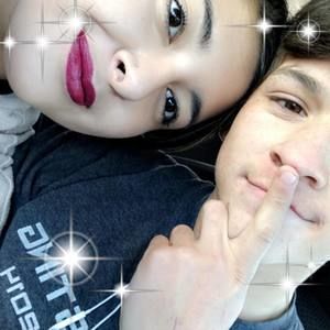 Meet your Posher, Desiree