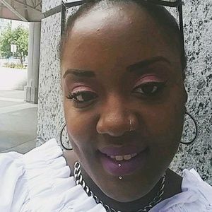 Meet your Posher, Harmony