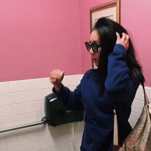 Meet your Posher, Laura