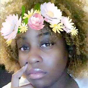 Meet your Posher, Arielle