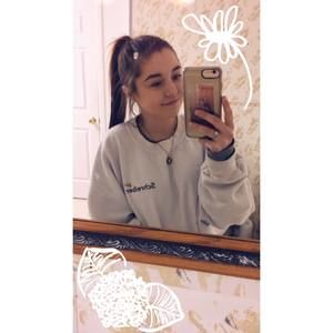 Meet your Posher, Lizzy