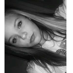 Meet your Posher, Mallory