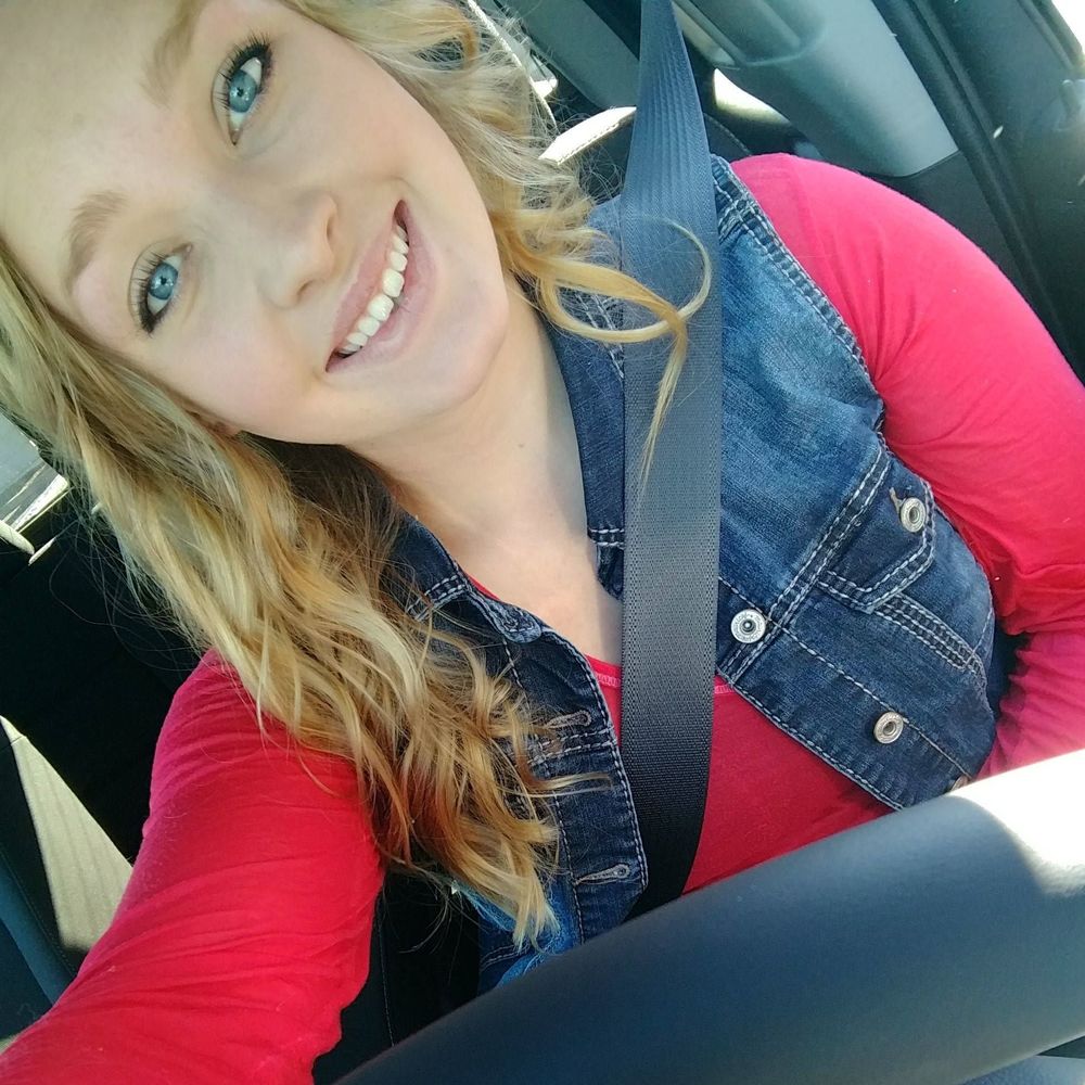 Meet your Posher, Desiree