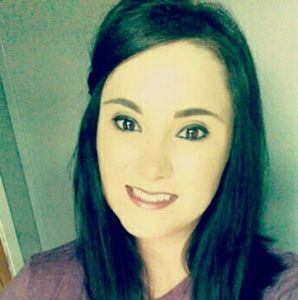 Meet your Posher, Carla