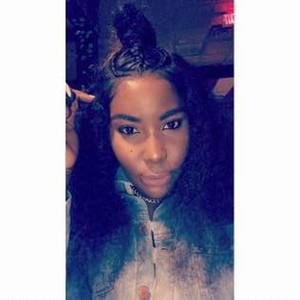 Meet your Posher, Raven