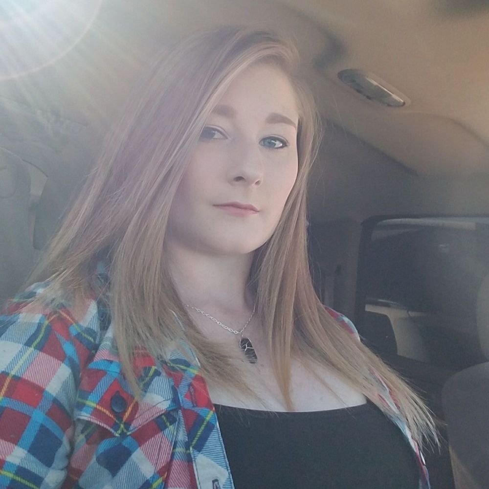 Meet your Posher, Macy