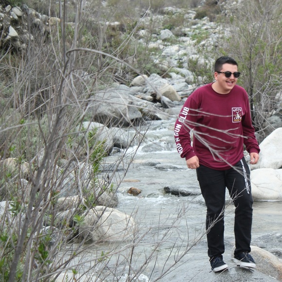 Meet your Posher, Joshua - Picture 1 of 1