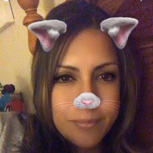 Meet your Posher, Denise