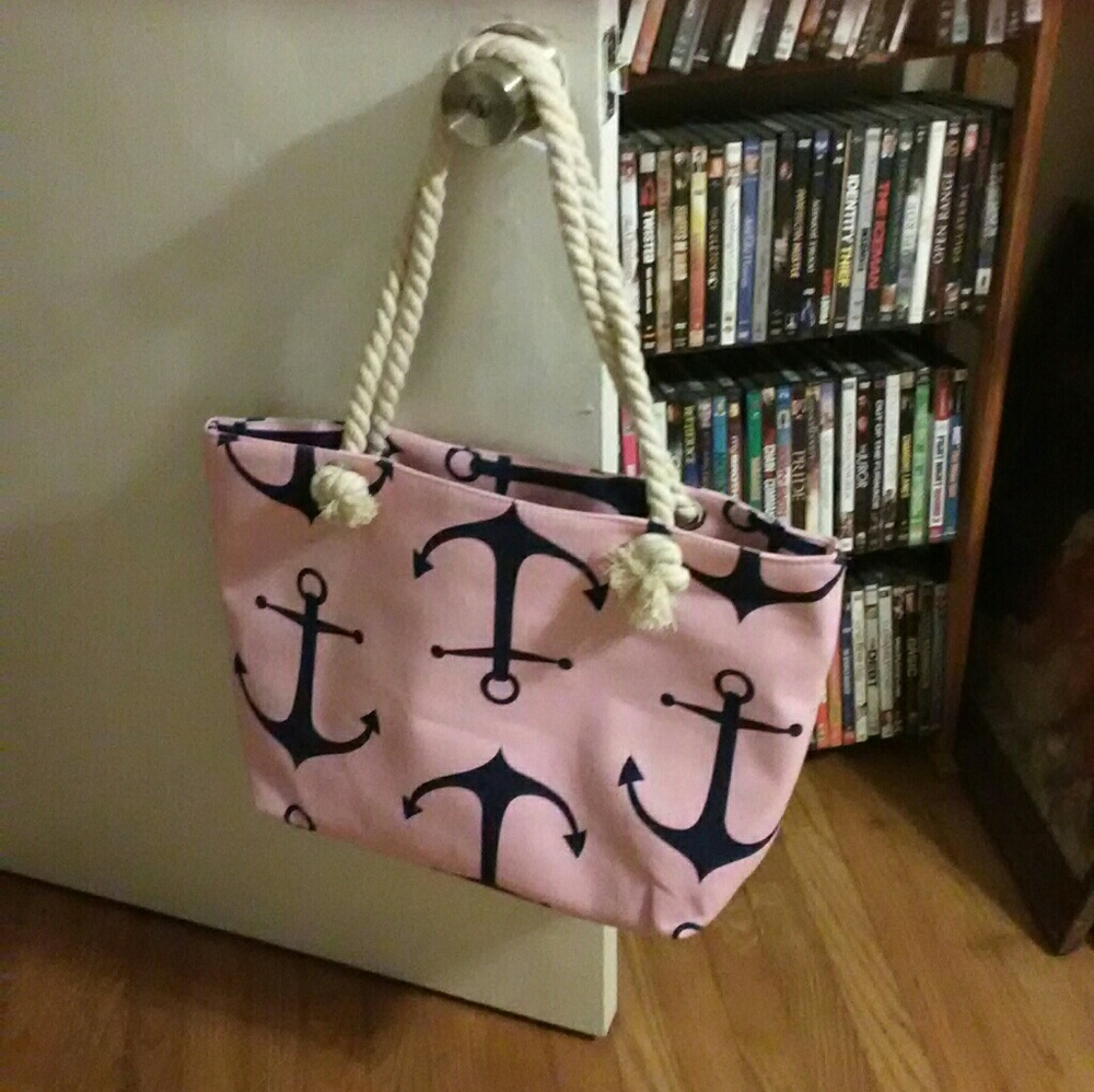 LG Tote