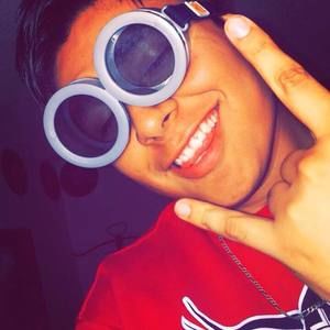 Meet your Posher, Adrian