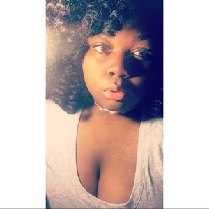 Meet your Posher, Shontae