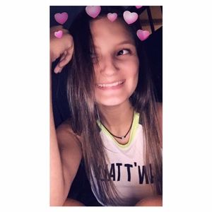 Meet your Posher, Chloe