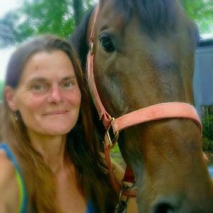 Meet your Posher, Laurie