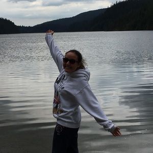 Meet your Posher, Paula