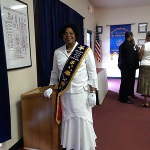 Meet your Posher, Lynette