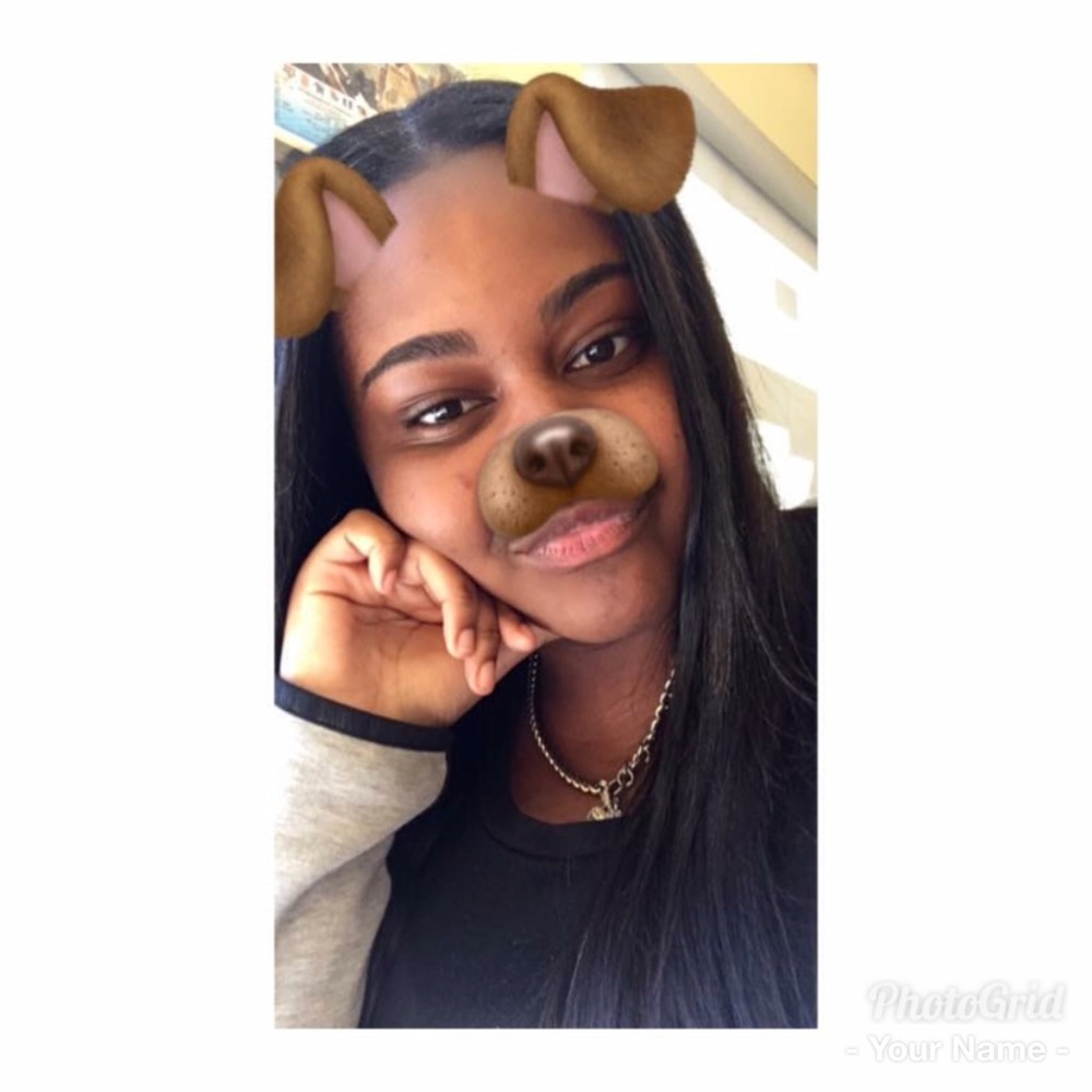 Meet your Posher, Cristal